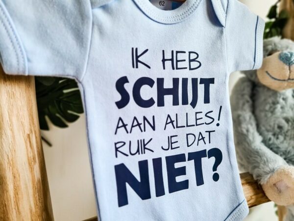 Blauwe romper met grappige tekst