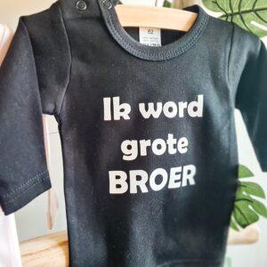 Zwart shirt bedrukt met de tekst: ik word grote broer