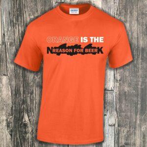 Oranje heren t-shirt met witte en zwarte bedrukking Orange is the reason for beer voor Koningsdag