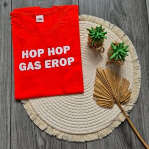 Oranje t-shirt bedrukt met tekst Hop hop gas erop