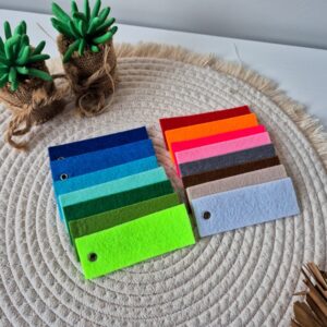 Vilten sleutelhangers onbedrukt. Ideaal om met je eigen tekst te laten bedrukken.
